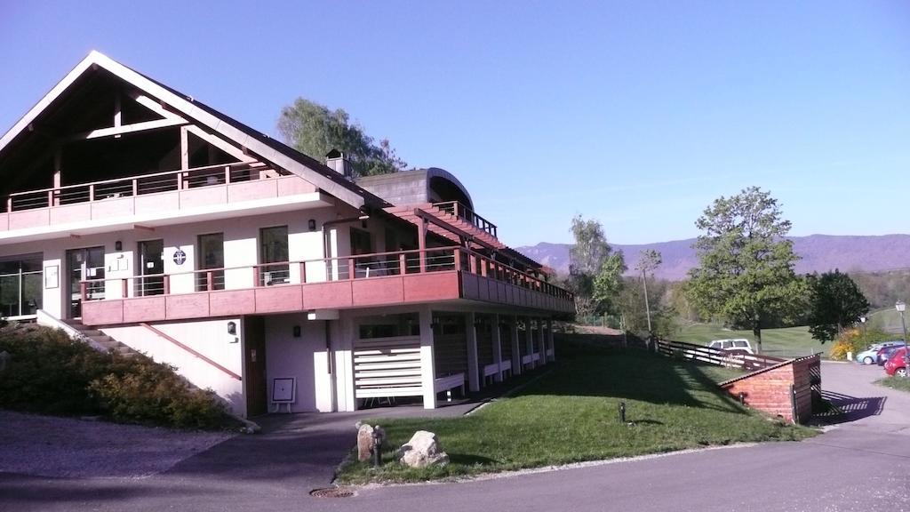 Hotel Golf Et Montagne Talloires Esterno foto