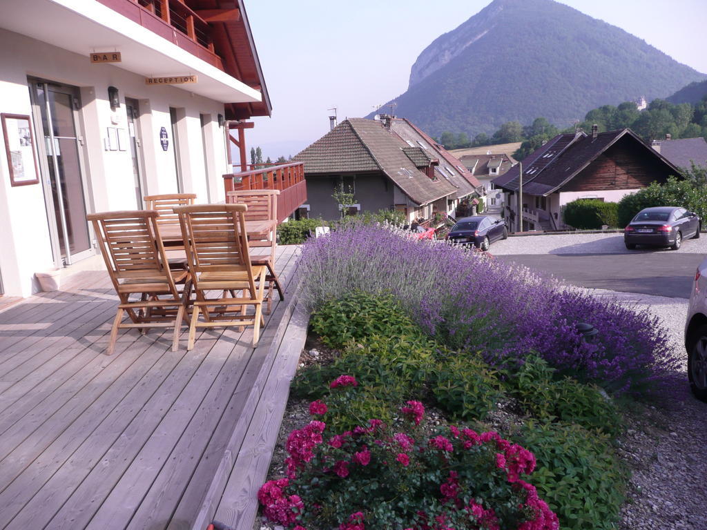 Hotel Golf Et Montagne Talloires Esterno foto