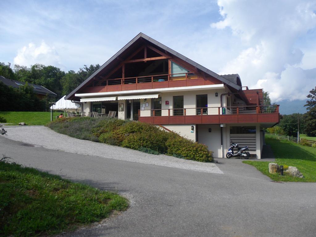 Hotel Golf Et Montagne Talloires Esterno foto
